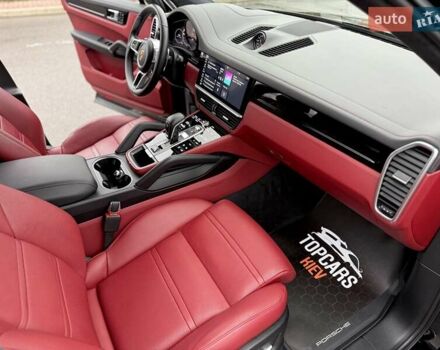 Черный Порше Каен, объемом двигателя 3 л и пробегом 44 тыс. км за 72500 $, фото 42 на Automoto.ua