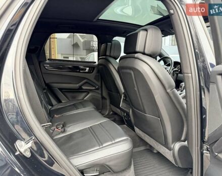 Черный Порше Каен, объемом двигателя 3 л и пробегом 106 тыс. км за 47500 $, фото 18 на Automoto.ua