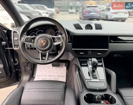 Черный Порше Каен, объемом двигателя 3 л и пробегом 106 тыс. км за 47500 $, фото 24 на Automoto.ua