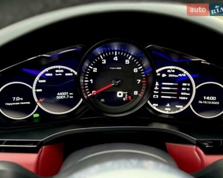 Черный Порше Каен, объемом двигателя 3 л и пробегом 44 тыс. км за 72500 $, фото 76 на Automoto.ua