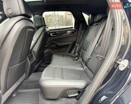 Черный Порше Каен, объемом двигателя 3 л и пробегом 106 тыс. км за 47500 $, фото 28 на Automoto.ua