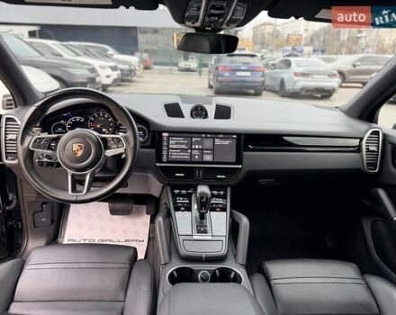 Черный Порше Каен, объемом двигателя 3 л и пробегом 106 тыс. км за 47500 $, фото 22 на Automoto.ua