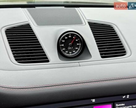 Черный Порше Каен, объемом двигателя 3 л и пробегом 44 тыс. км за 72500 $, фото 78 на Automoto.ua