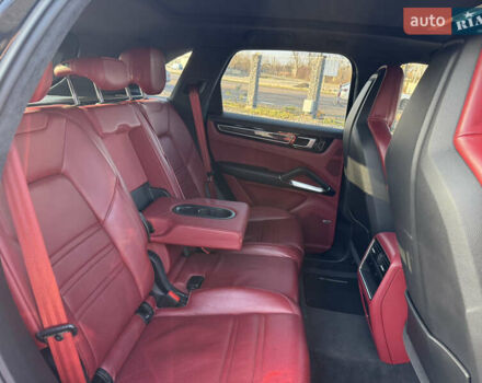 Черный Порше Каен, объемом двигателя 4 л и пробегом 120 тыс. км за 87700 $, фото 25 на Automoto.ua