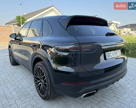 Чорний Порше Cayenne, об'ємом двигуна 3 л та пробігом 91 тис. км за 57500 $, фото 6 на Automoto.ua