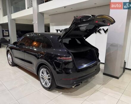 Черный Порше Каен, объемом двигателя 3 л и пробегом 32 тыс. км за 69900 $, фото 38 на Automoto.ua