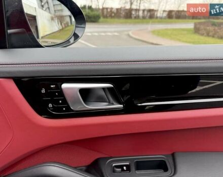 Черный Порше Каен, объемом двигателя 3 л и пробегом 44 тыс. км за 72500 $, фото 39 на Automoto.ua