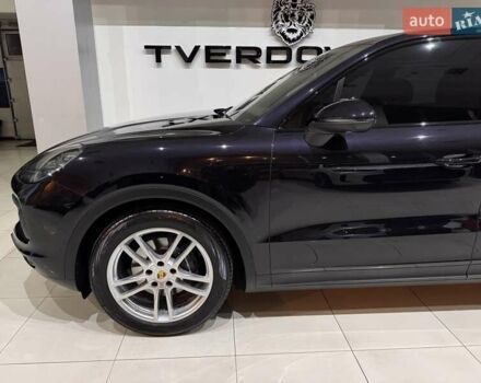 Черный Порше Каен, объемом двигателя 3 л и пробегом 32 тыс. км за 69900 $, фото 26 на Automoto.ua