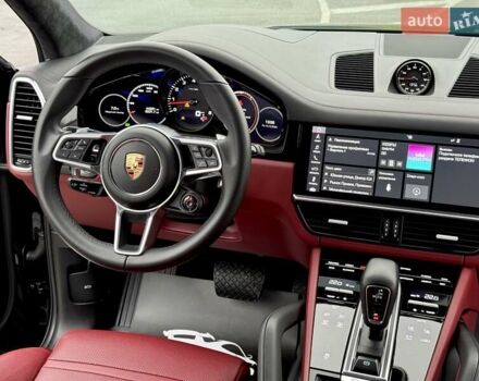 Черный Порше Каен, объемом двигателя 3 л и пробегом 44 тыс. км за 72500 $, фото 73 на Automoto.ua