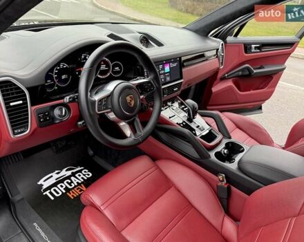 Черный Порше Каен, объемом двигателя 3 л и пробегом 44 тыс. км за 72500 $, фото 66 на Automoto.ua