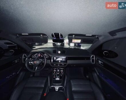 Черный Порше Каен, объемом двигателя 3 л и пробегом 32 тыс. км за 69900 $, фото 81 на Automoto.ua