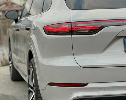 Черный Порше Каен, объемом двигателя 3 л и пробегом 66 тыс. км за 57500 $, фото 18 на Automoto.ua