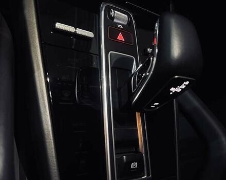 Черный Порше Каен, объемом двигателя 3 л и пробегом 32 тыс. км за 69900 $, фото 116 на Automoto.ua