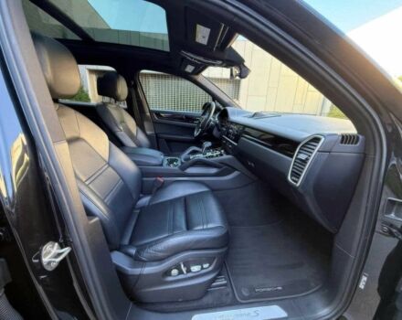 Чорний Порше Cayenne, об'ємом двигуна 2.9 л та пробігом 49 тис. км за 37800 $, фото 9 на Automoto.ua