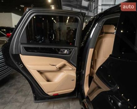 Чорний Порше Cayenne, об'ємом двигуна 3 л та пробігом 82 тис. км за 59999 $, фото 22 на Automoto.ua