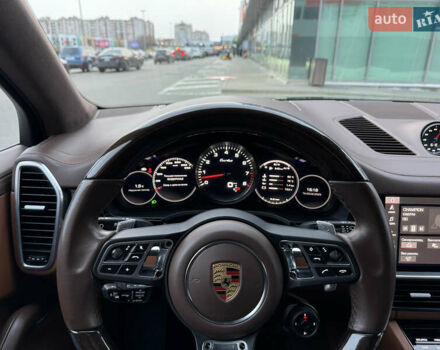Чорний Порше Cayenne, об'ємом двигуна 4 л та пробігом 88 тис. км за 98800 $, фото 58 на Automoto.ua