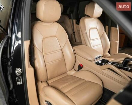 Чорний Порше Cayenne, об'ємом двигуна 3 л та пробігом 82 тис. км за 59999 $, фото 21 на Automoto.ua