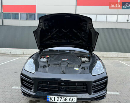 Чорний Порше Cayenne, об'ємом двигуна 4 л та пробігом 88 тис. км за 98800 $, фото 24 на Automoto.ua