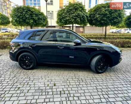Чорний Порше Cayenne, об'ємом двигуна 3 л та пробігом 74 тис. км за 58000 $, фото 3 на Automoto.ua