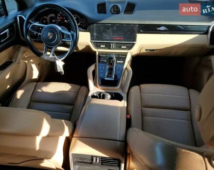 Чорний Порше Cayenne, об'ємом двигуна 3 л та пробігом 132 тис. км за 24500 $, фото 7 на Automoto.ua