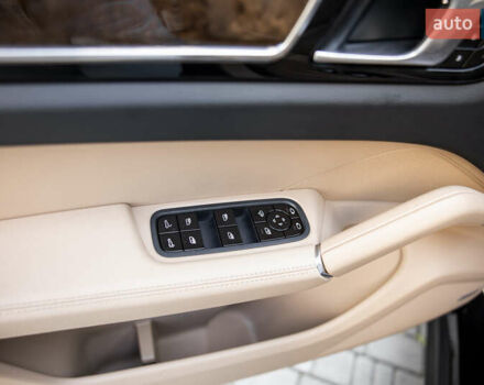 Чорний Порше Cayenne, об'ємом двигуна 3 л та пробігом 74 тис. км за 58000 $, фото 20 на Automoto.ua