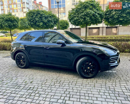 Чорний Порше Cayenne, об'ємом двигуна 3 л та пробігом 74 тис. км за 58000 $, фото 2 на Automoto.ua