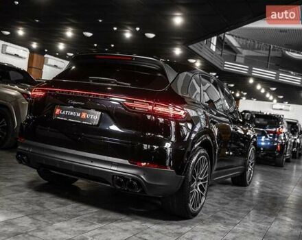 Чорний Порше Cayenne, об'ємом двигуна 3 л та пробігом 82 тис. км за 59999 $, фото 36 на Automoto.ua