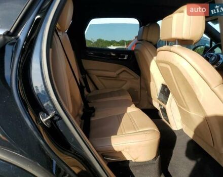 Чорний Порше Cayenne, об'ємом двигуна 3 л та пробігом 132 тис. км за 24500 $, фото 10 на Automoto.ua