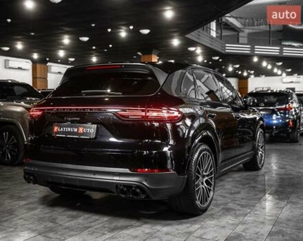 Чорний Порше Cayenne, об'ємом двигуна 3 л та пробігом 82 тис. км за 59999 $, фото 45 на Automoto.ua