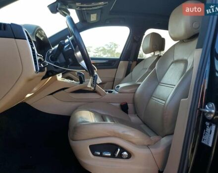 Чорний Порше Cayenne, об'ємом двигуна 3 л та пробігом 132 тис. км за 24500 $, фото 6 на Automoto.ua