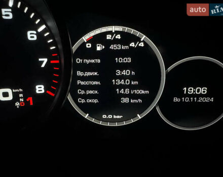 Чорний Порше Cayenne, об'ємом двигуна 4 л та пробігом 88 тис. км за 98800 $, фото 62 на Automoto.ua