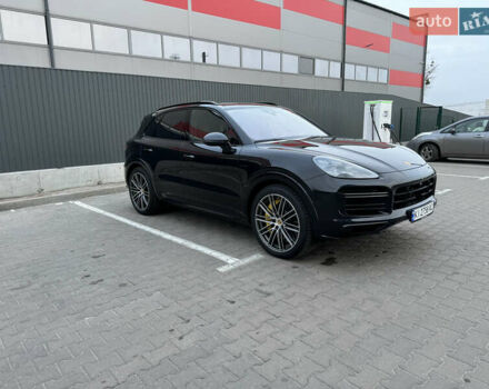 Чорний Порше Cayenne, об'ємом двигуна 4 л та пробігом 88 тис. км за 98800 $, фото 10 на Automoto.ua
