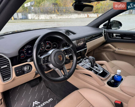 Черный Порше Каен, объемом двигателя 3 л и пробегом 35 тыс. км за 81999 $, фото 12 на Automoto.ua