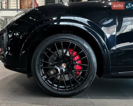 Черный Порше Каен, объемом двигателя 4 л и пробегом 34 тыс. км за 95000 $, фото 8 на Automoto.ua