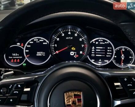 Черный Порше Каен, объемом двигателя 4 л и пробегом 34 тыс. км за 95000 $, фото 19 на Automoto.ua