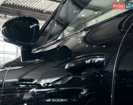 Черный Порше Каен, объемом двигателя 4 л и пробегом 34 тыс. км за 95000 $, фото 9 на Automoto.ua