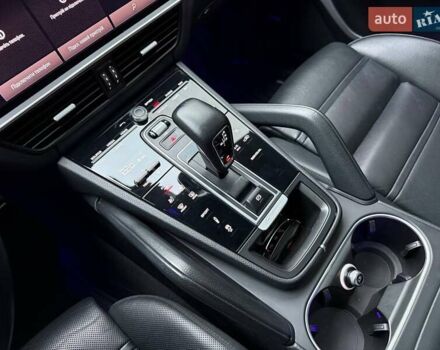 Чорний Порше Cayenne, об'ємом двигуна 2.89 л та пробігом 60 тис. км за 72990 $, фото 28 на Automoto.ua