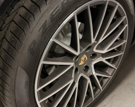 Чорний Порше Cayenne, об'ємом двигуна 3 л та пробігом 1 тис. км за 117500 $, фото 20 на Automoto.ua