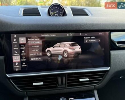 Порше Cayenne 2021 у Львові на Automoto.ua Чорний Порше Cayenne, об'ємом двигуна 3 л та пробігом 102 тис. км за 69500 $, фото 19 на Automoto.ua