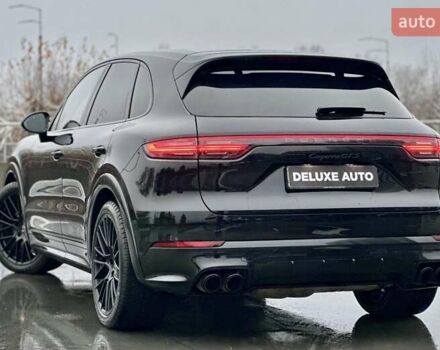 Черный Порше Каен, объемом двигателя 4 л и пробегом 57 тыс. км за 109900 $, фото 32 на Automoto.ua