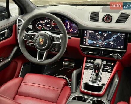 Черный Порше Каен, объемом двигателя 4 л и пробегом 57 тыс. км за 109900 $, фото 79 на Automoto.ua