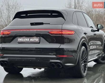 Черный Порше Каен, объемом двигателя 4 л и пробегом 57 тыс. км за 109900 $, фото 37 на Automoto.ua