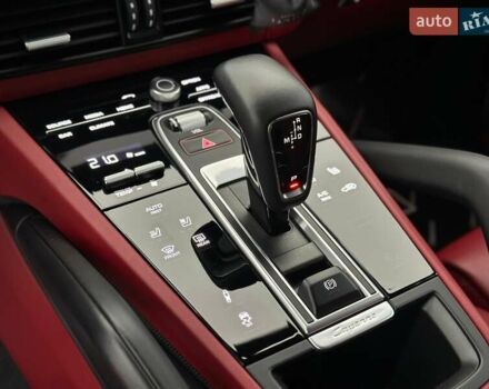 Черный Порше Каен, объемом двигателя 4 л и пробегом 57 тыс. км за 109900 $, фото 86 на Automoto.ua