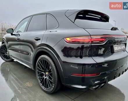 Черный Порше Каен, объемом двигателя 4 л и пробегом 57 тыс. км за 109900 $, фото 28 на Automoto.ua