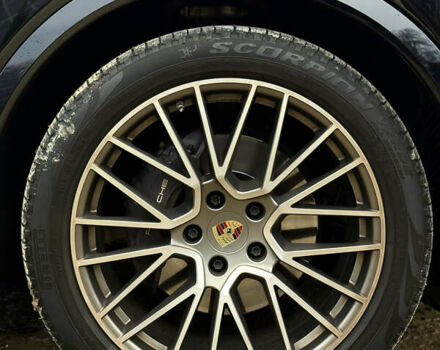 Чорний Порше Cayenne, об'ємом двигуна 3 л та пробігом 45 тис. км за 73000 $, фото 13 на Automoto.ua