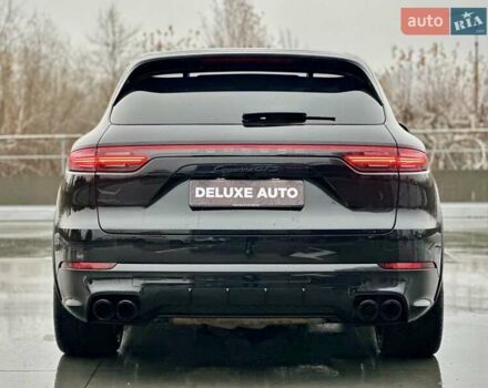 Черный Порше Каен, объемом двигателя 4 л и пробегом 57 тыс. км за 109900 $, фото 27 на Automoto.ua