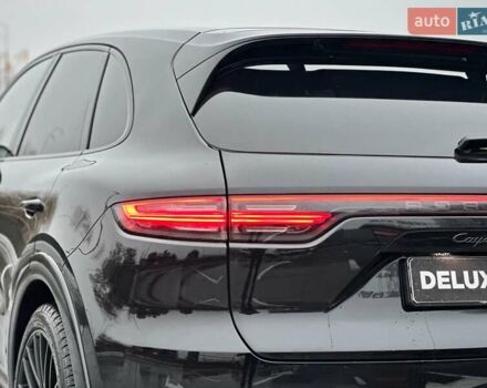 Черный Порше Каен, объемом двигателя 4 л и пробегом 57 тыс. км за 109900 $, фото 20 на Automoto.ua