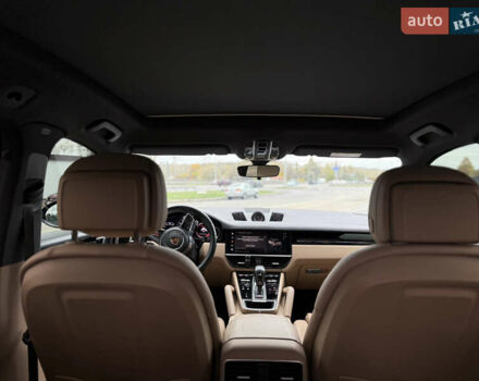 Порше Cayenne 2022 у Києві на Automoto.ua Чорний Порше Cayenne, об'ємом двигуна 3 л та пробігом 50 тис. км за 92000 $, фото 14 на Automoto.ua