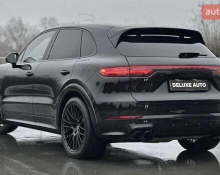 Черный Порше Каен, объемом двигателя 4 л и пробегом 57 тыс. км за 109900 $, фото 35 на Automoto.ua