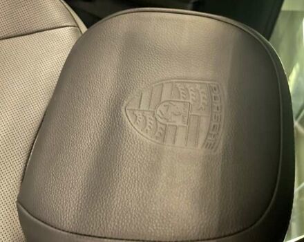 Чорний Порше Cayenne, об'ємом двигуна 3 л та пробігом 64 тис. км за 99446 $, фото 22 на Automoto.ua